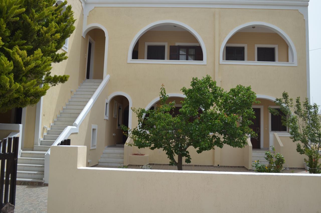 Floralia Hotel Karterados  Ngoại thất bức ảnh